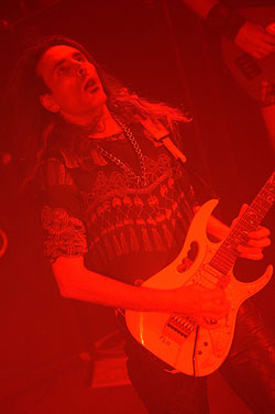 STEVE VAI